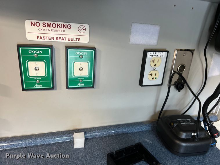 image for item LV9027 2015 Chevrolet  4500 ambulance