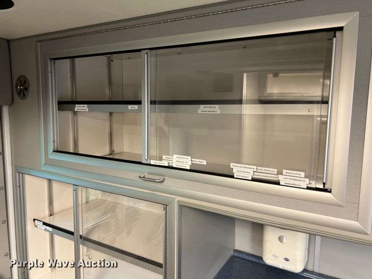 image for item LV9027 2015 Chevrolet  4500 ambulance