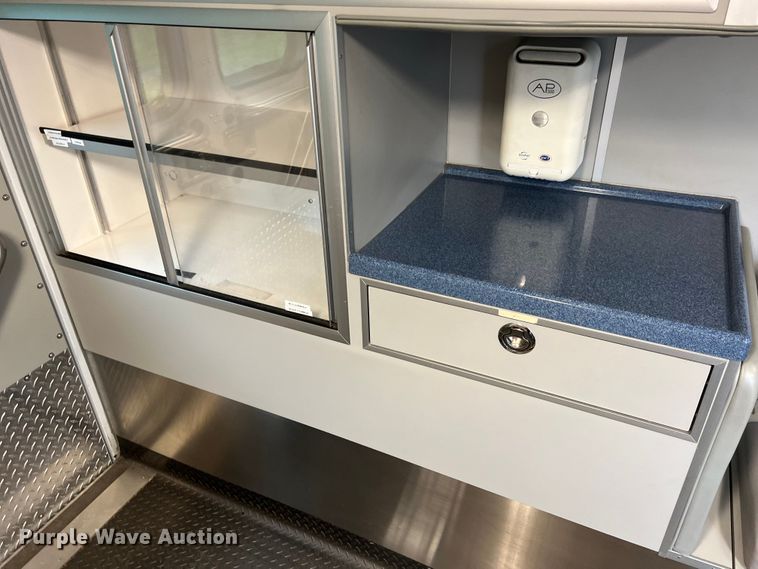 image for item LV9027 2015 Chevrolet  4500 ambulance