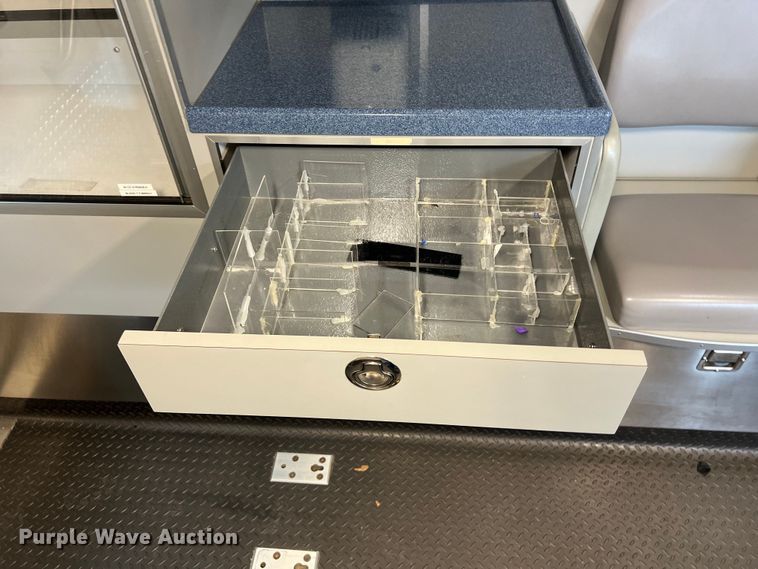 image for item LV9027 2015 Chevrolet  4500 ambulance