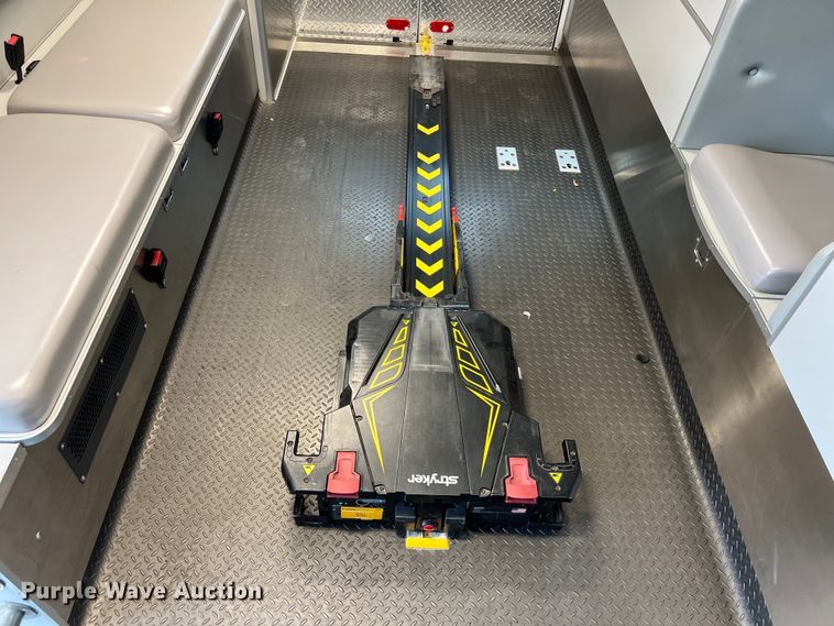 image for item LV9027 2015 Chevrolet  4500 ambulance