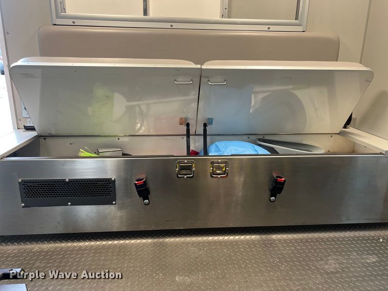 image for item LV9027 2015 Chevrolet  4500 ambulance