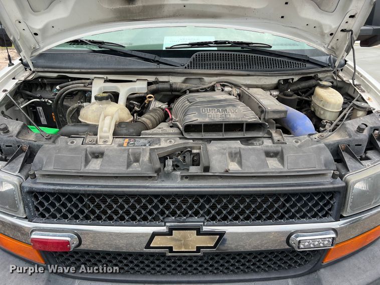 image for item LV9027 2015 Chevrolet  4500 ambulance