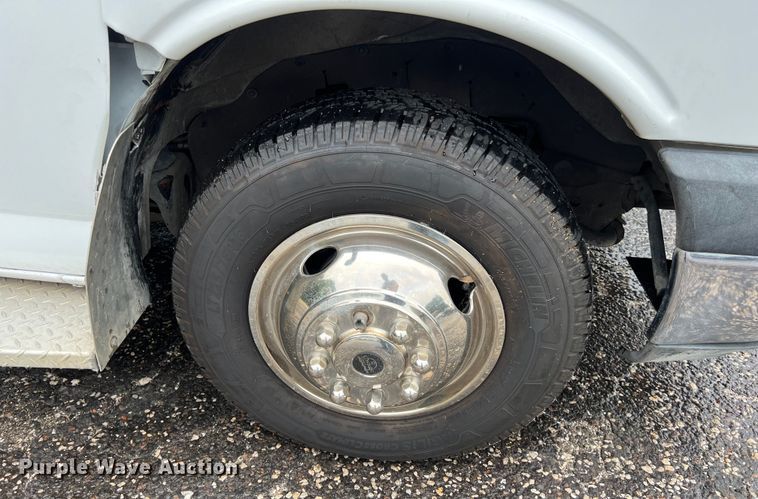 image for item LV9027 2015 Chevrolet  4500 ambulance