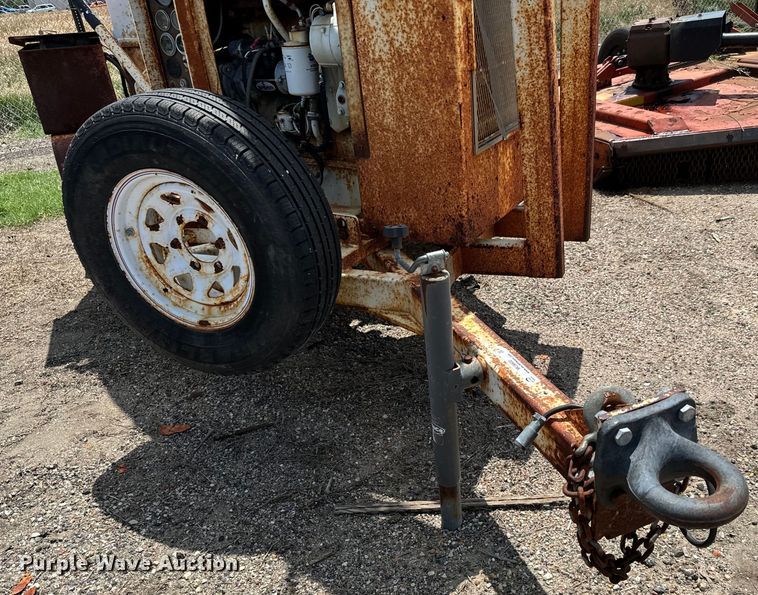 image for item MU9800 1990 Bandit 200+ wood chipper