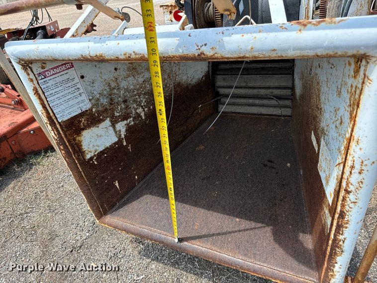 image for item MU9800 1990 Bandit 200+ wood chipper