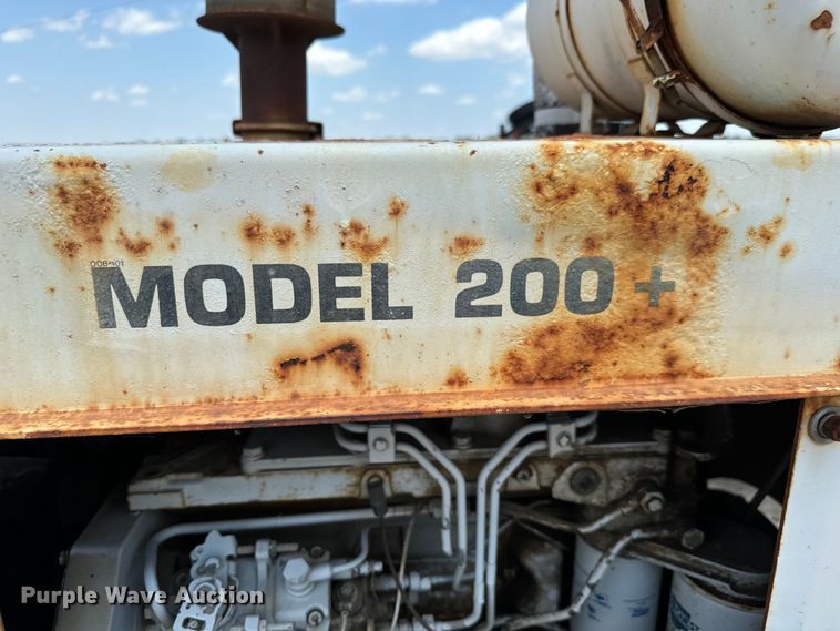 image for item MU9800 1990 Bandit 200+ wood chipper