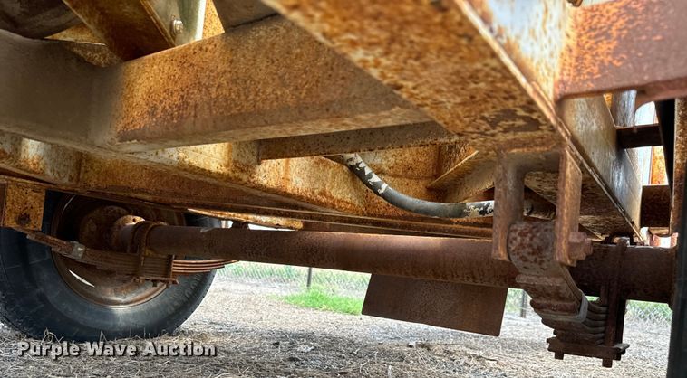 image for item MU9800 1990 Bandit 200+ wood chipper