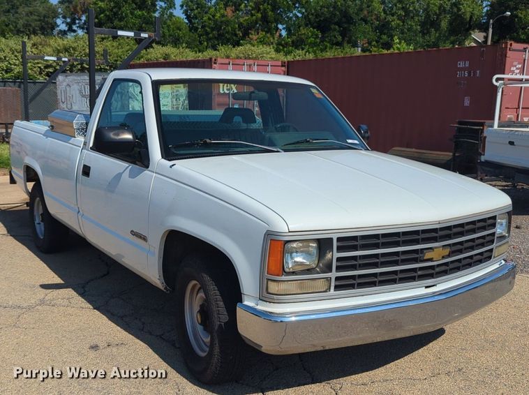 image for item NG9988 1993 Chevrolet  C1500 pickup truck