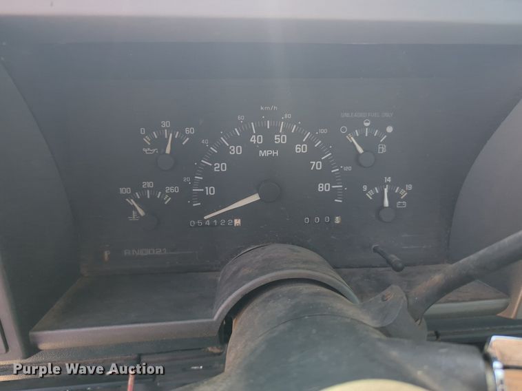 image for item NG9988 1993 Chevrolet  C1500 pickup truck