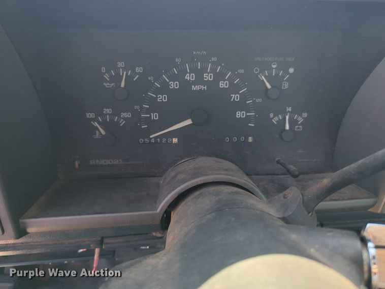 image for item NG9988 1993 Chevrolet  C1500 pickup truck