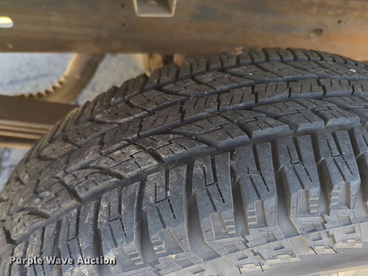 image for item NG9988 1993 Chevrolet  C1500 pickup truck