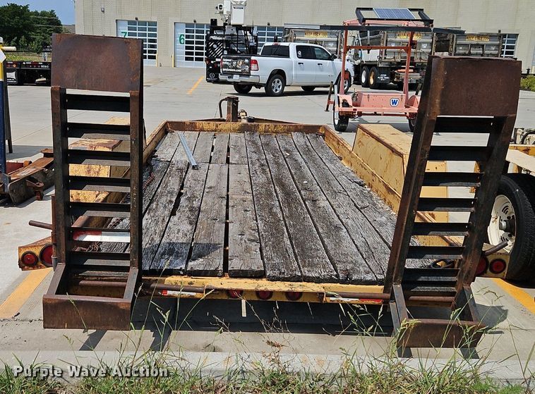 image for item NL9112 1997 Redi Haul equipment trailer