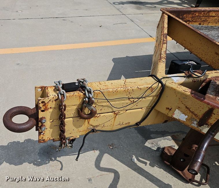 image for item NL9112 1997 Redi Haul equipment trailer