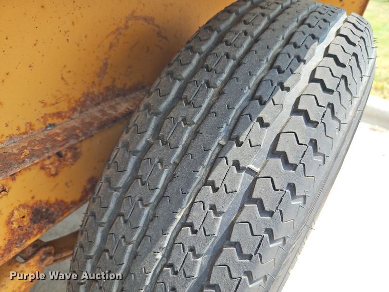 image for item NL9112 1997 Redi Haul equipment trailer