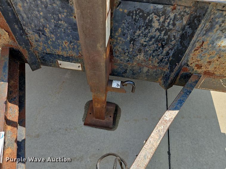 image for item NL9117 1988 Starlight 2235A equipment trailer