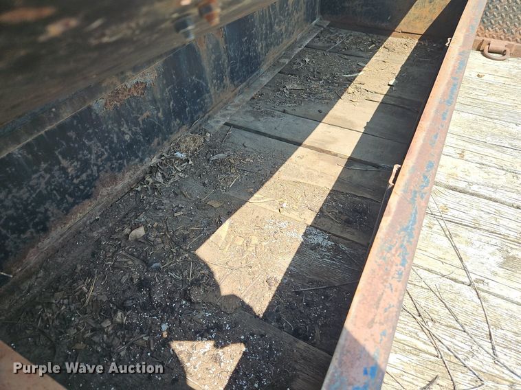 image for item NL9117 1988 Starlight 2235A equipment trailer