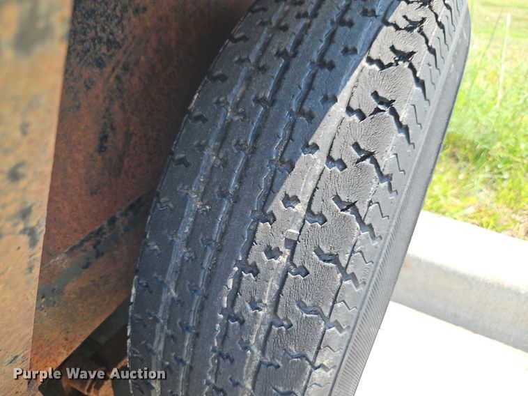 image for item NL9117 1988 Starlight 2235A equipment trailer