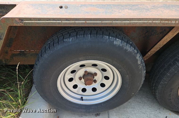 image for item NL9117 1988 Starlight 2235A equipment trailer