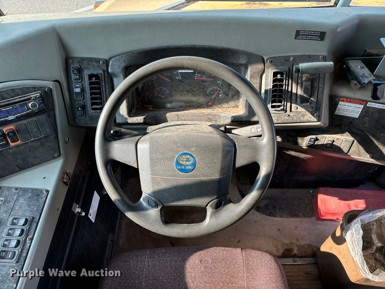 image for item NQ9690 2008 Blue Bird Vision school bus