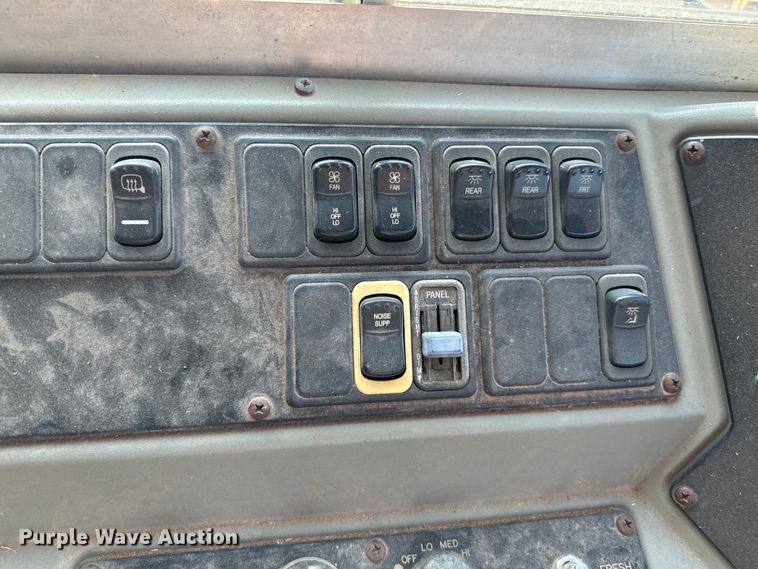 image for item NQ9690 2008 Blue Bird Vision school bus