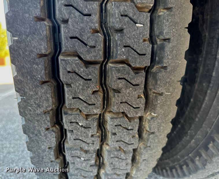 image for item NQ9690 2008 Blue Bird Vision school bus