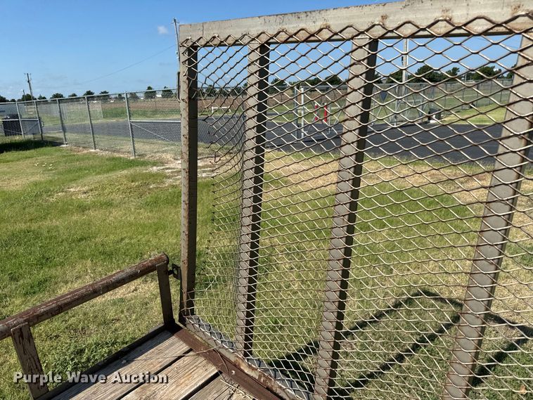 image for item NQ9701 2010 Big Tex utility trailer