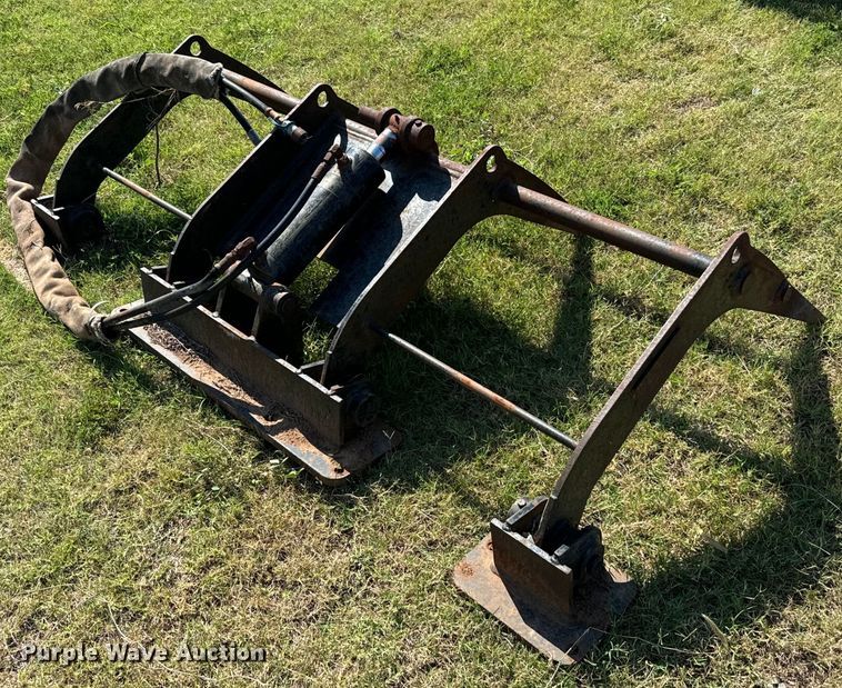 image for item NQ9702 Backhoe grapple