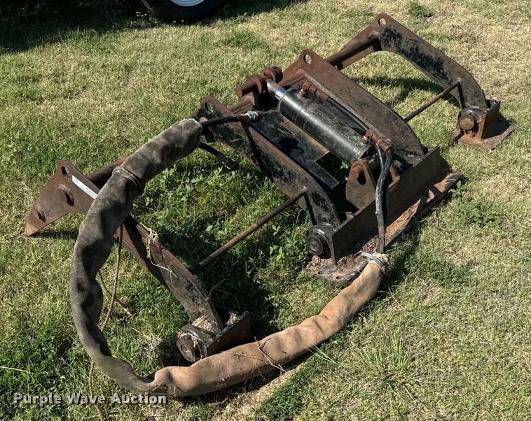 image for item NQ9702 Backhoe grapple