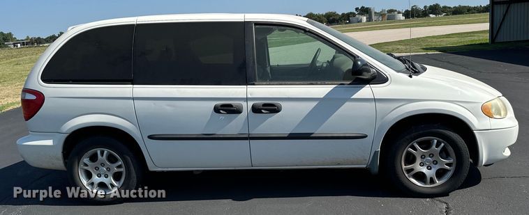 image for item NQ9704 2003 Dodge Caravan van