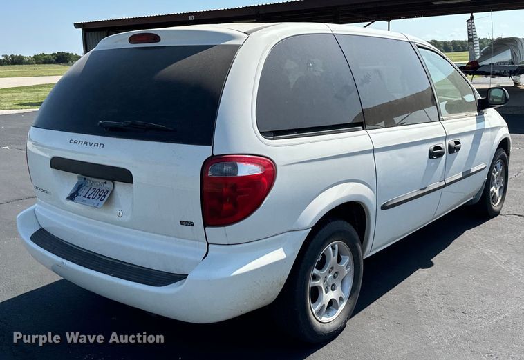 image for item NQ9704 2003 Dodge Caravan van