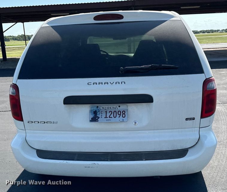image for item NQ9704 2003 Dodge Caravan van