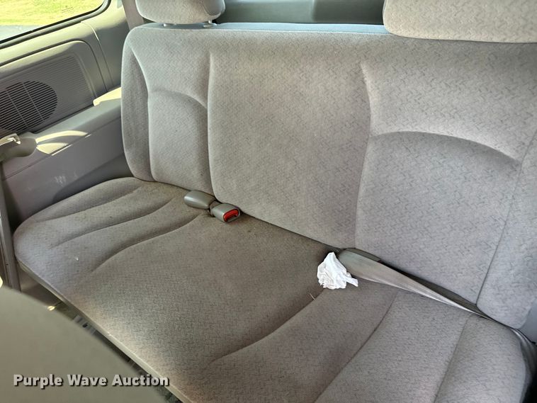 image for item NQ9704 2003 Dodge Caravan van