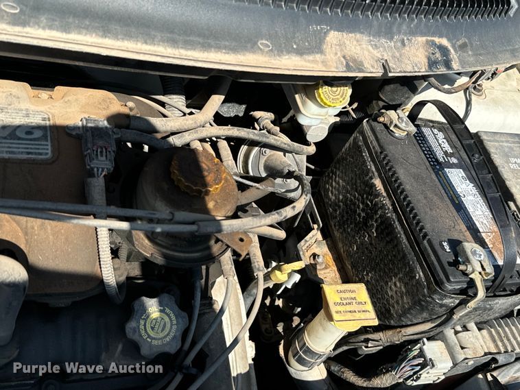 image for item NQ9704 2003 Dodge Caravan van