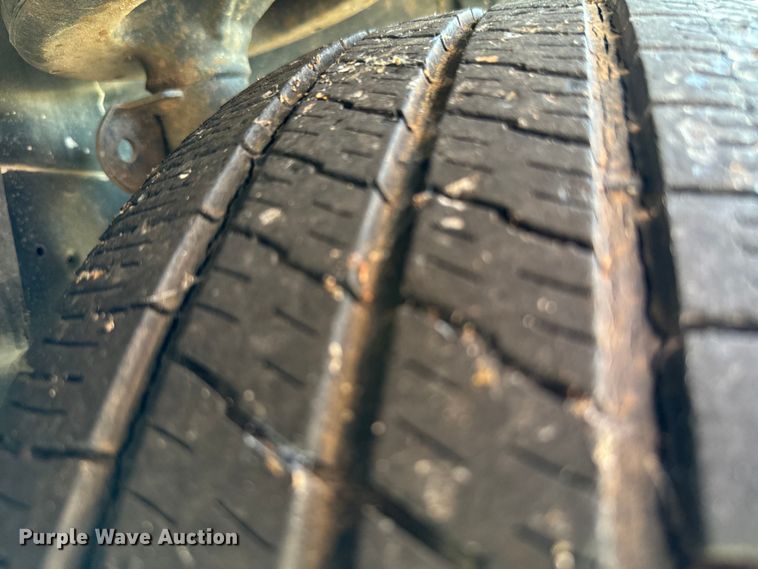 image for item NQ9704 2003 Dodge Caravan van