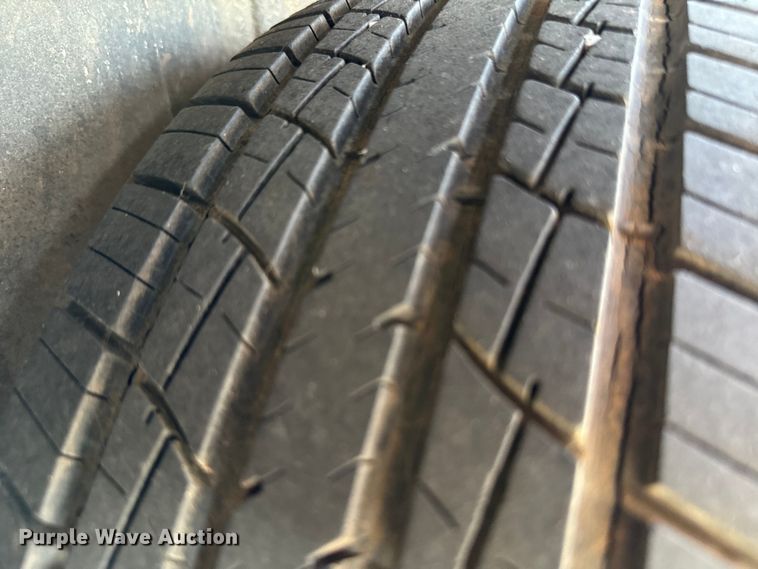 image for item NQ9704 2003 Dodge Caravan van