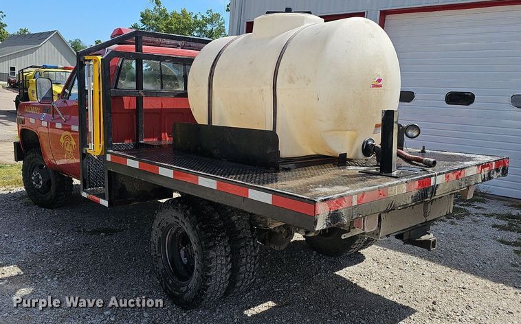 image for item NX9006 1978 Chevrolet 30 water truck