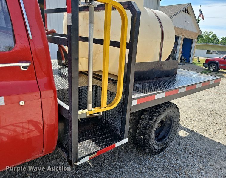 image for item NX9006 1978 Chevrolet 30 water truck