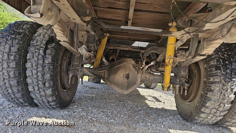 image for item NX9006 1978 Chevrolet 30 water truck