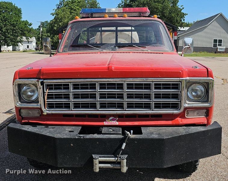 image for item NX9006 1978 Chevrolet 30 water truck