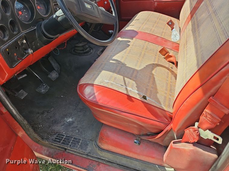 image for item NX9006 1978 Chevrolet 30 water truck