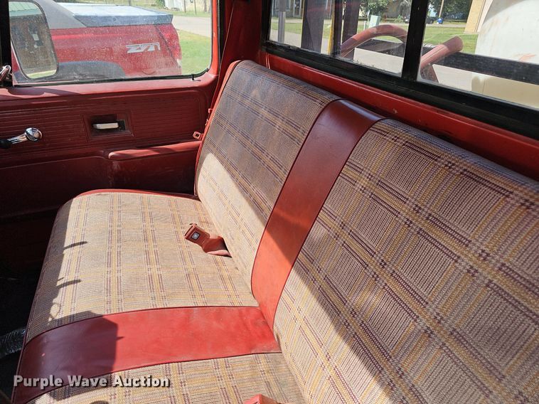 image for item NX9006 1978 Chevrolet 30 water truck