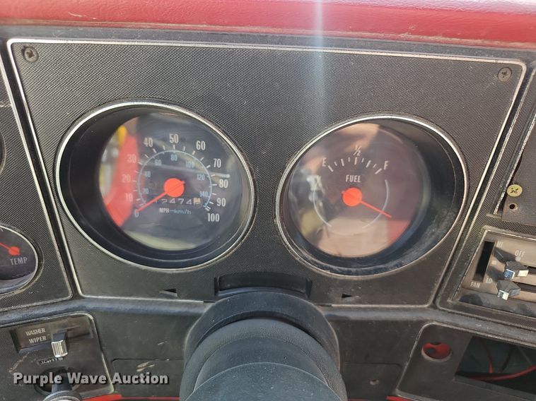 image for item NX9006 1978 Chevrolet 30 water truck