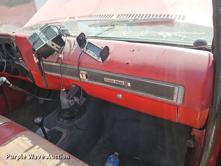 image for item NX9006 1978 Chevrolet 30 water truck