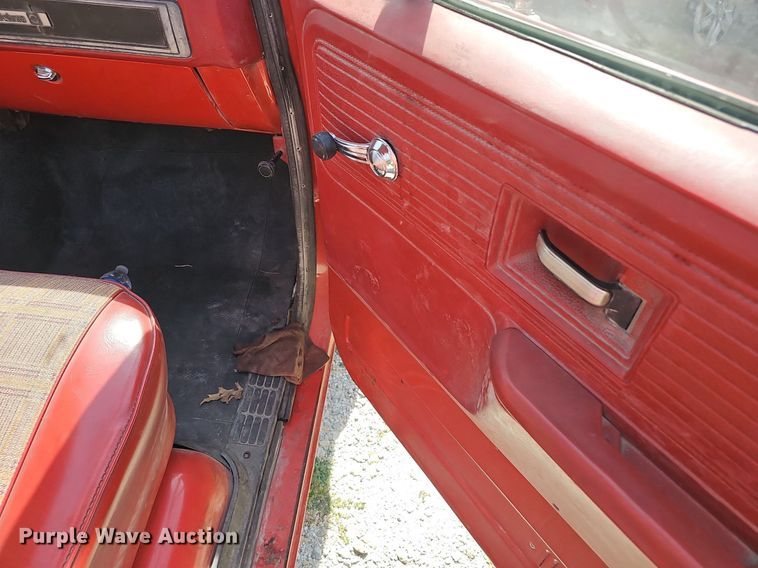 image for item NX9006 1978 Chevrolet 30 water truck