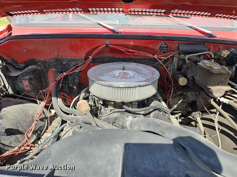 image for item NX9006 1978 Chevrolet 30 water truck