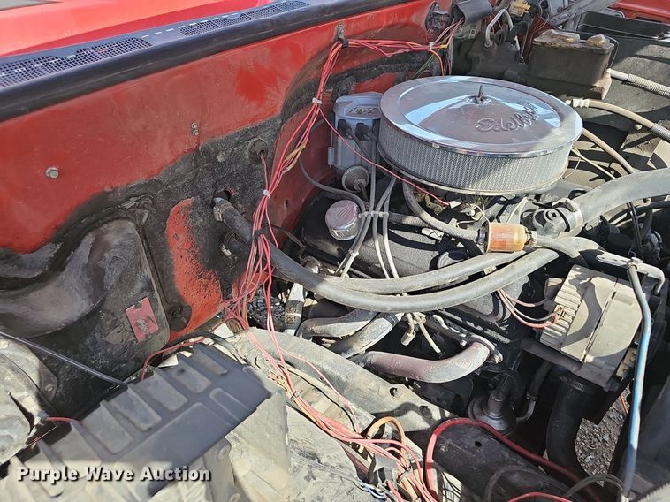 image for item NX9006 1978 Chevrolet 30 water truck