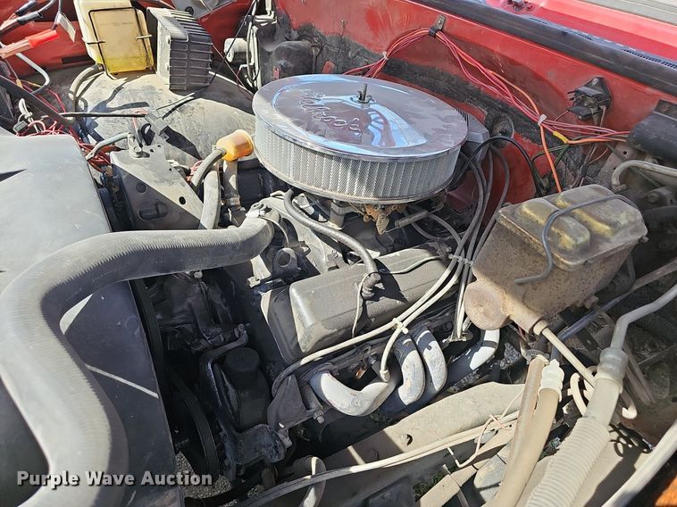 image for item NX9006 1978 Chevrolet 30 water truck