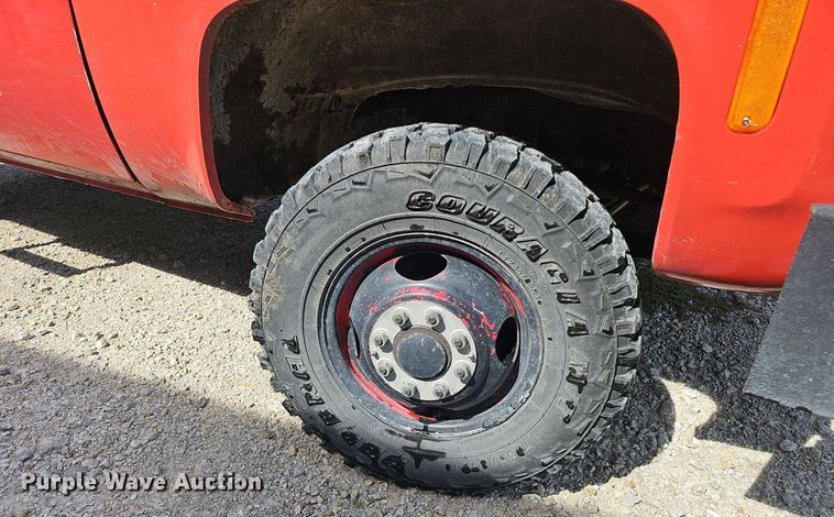 image for item NX9006 1978 Chevrolet 30 water truck