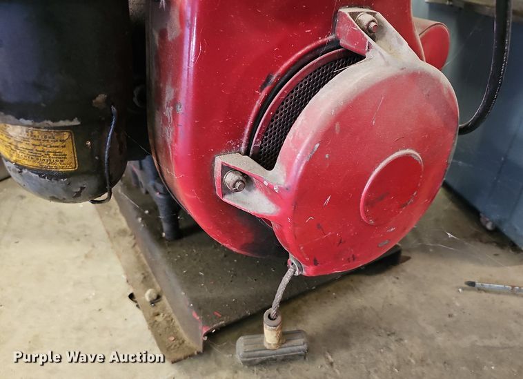 image for item NX9006 1978 Chevrolet 30 water truck